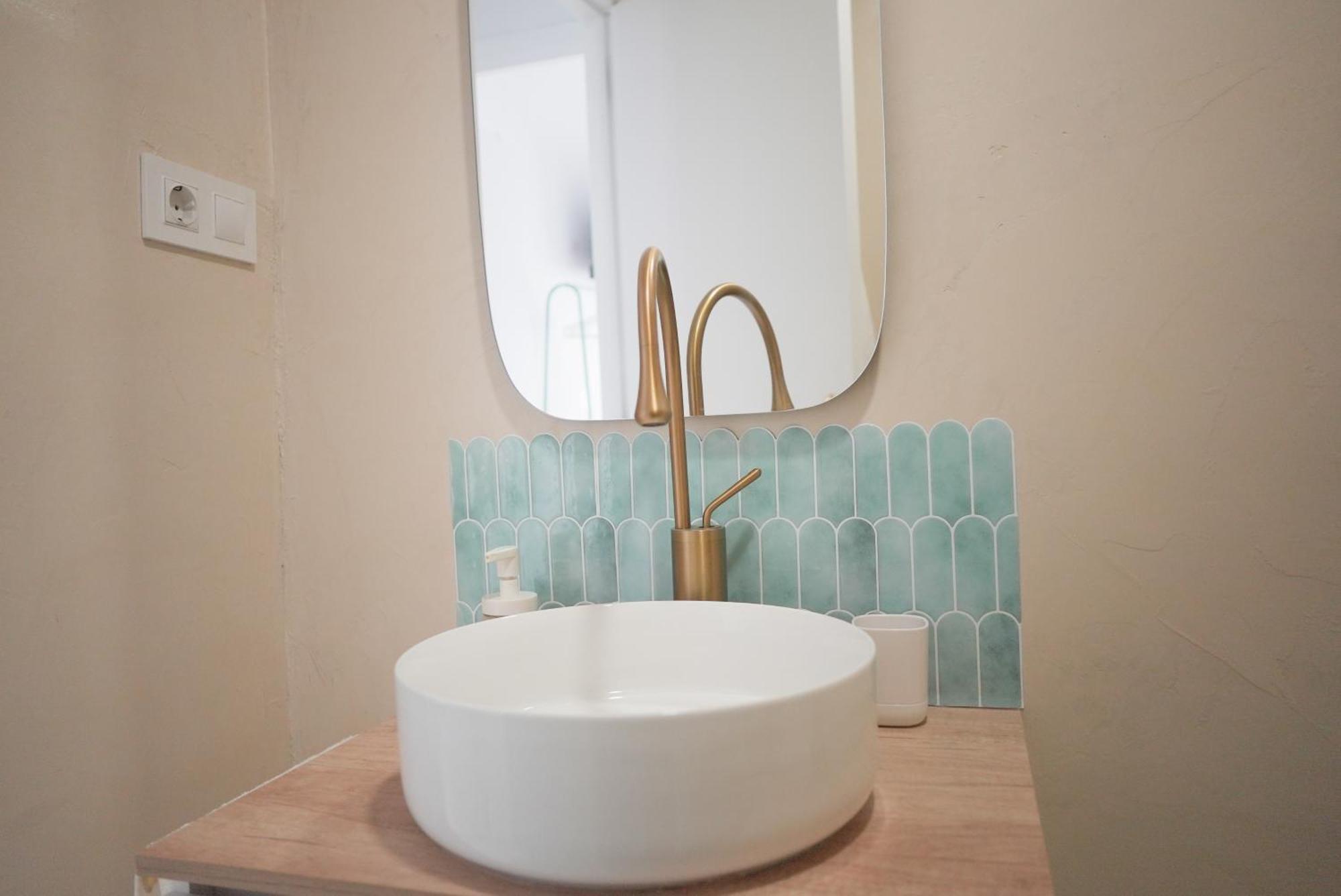 Apartamento Centrico La Merced - Free Parking & Free Gym マラガ エクステリア 写真